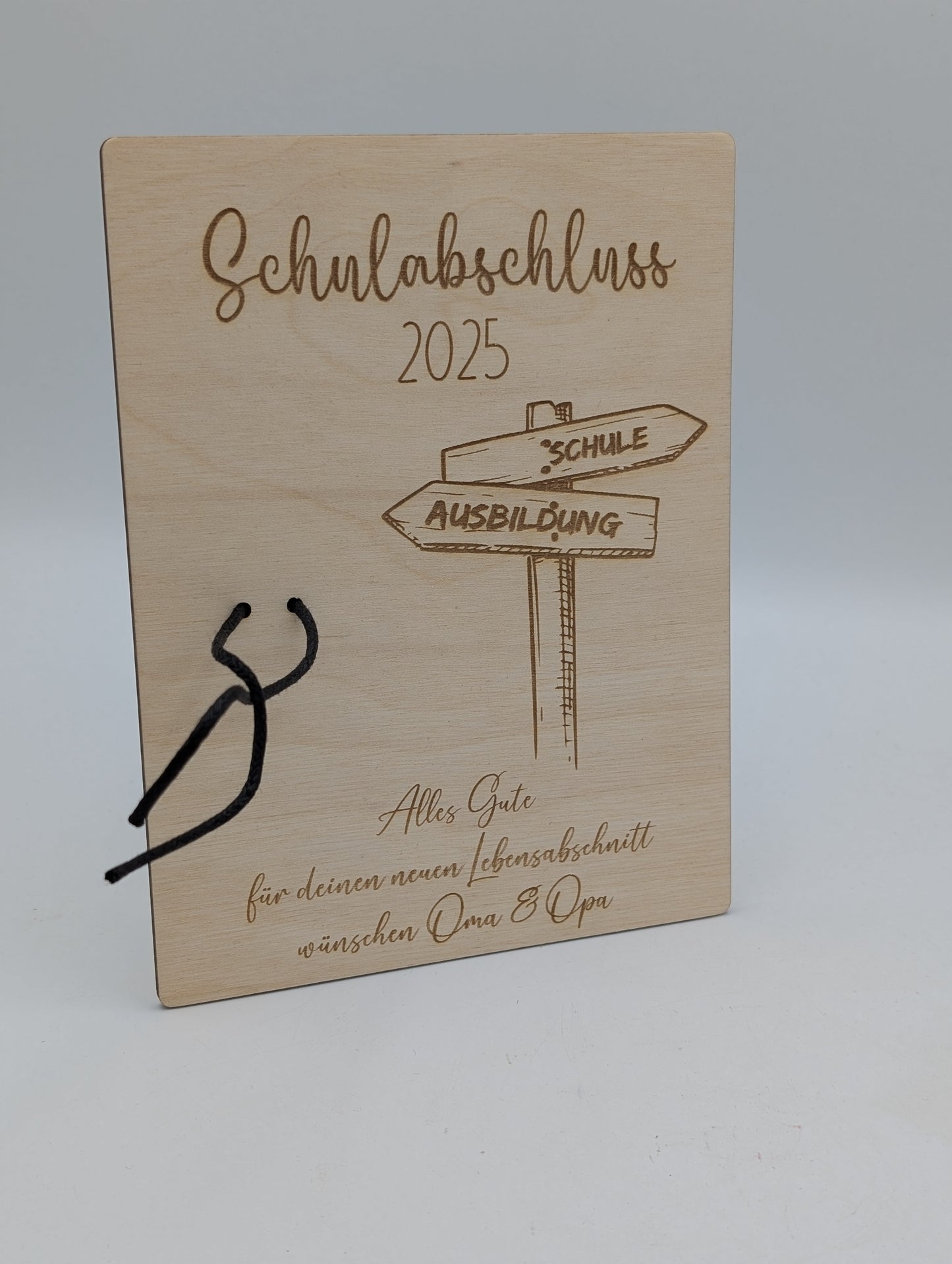 Personalisierte Holz-Geschenkkarte zum Schulabschluss – Kreatives Geldgeschenk aus Birkenholz