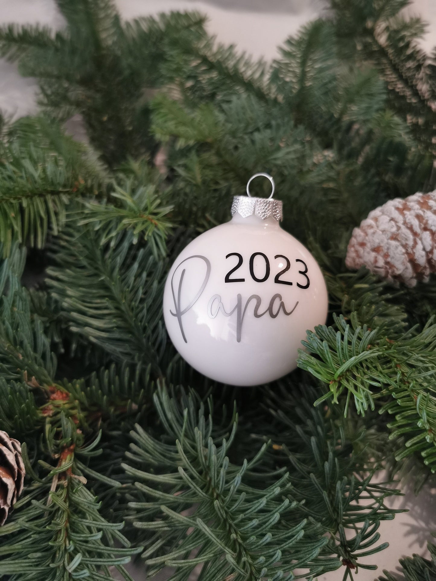 Weihnachtskugel Mama 2023, Papa 2023 6cm Personalisiert, Christbaumkugel, Weihnachten, Chrismas, Geschenk,