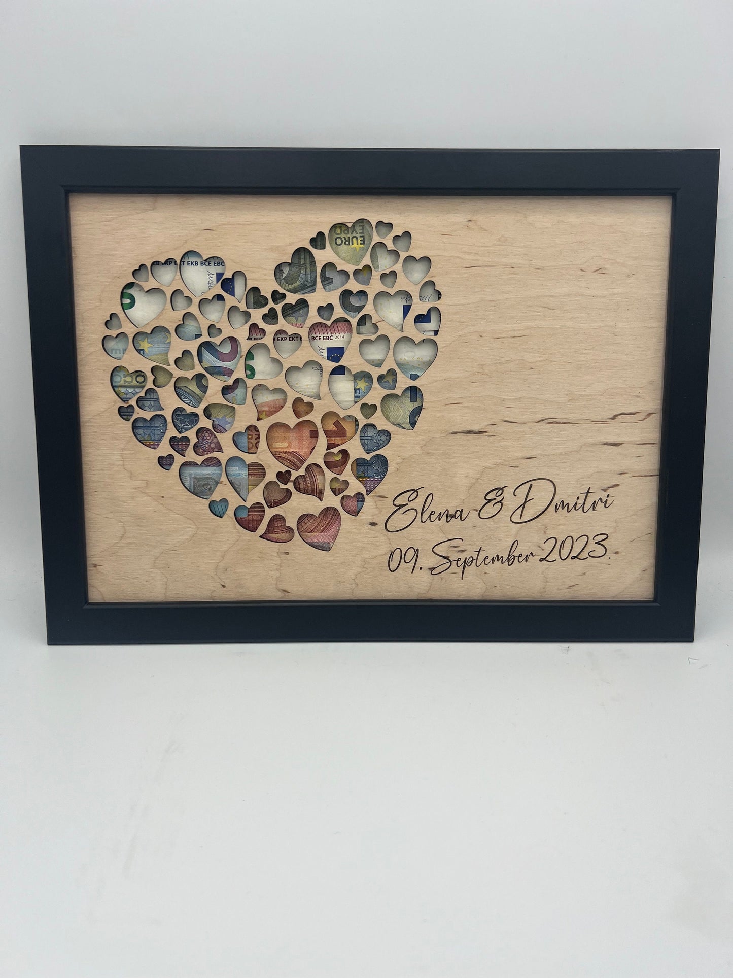 Geldgeschenk im Bilderrahmen zur Hochzeit "Herz-Motiv", Größe wahlweiße 13x18cm, 21x30cm. Bilderrahmen Schwarz oder Weiß. Geld verschenken von Herzen