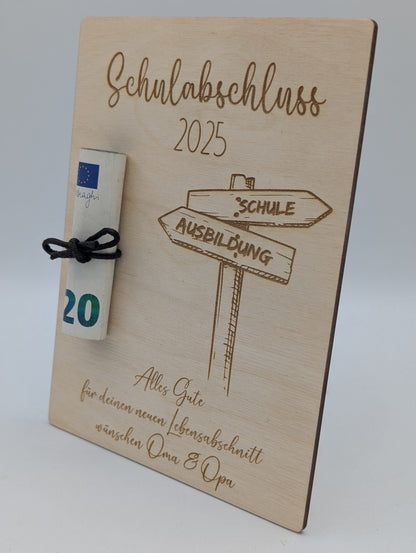 Personalisierte Holz-Geschenkkarte zum Schulabschluss – Kreatives Geldgeschenk aus Birkenholz