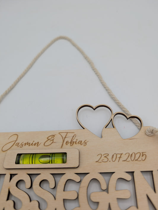 Personalized Wooden House Blessing – with Dragonfly as a Spirit Level