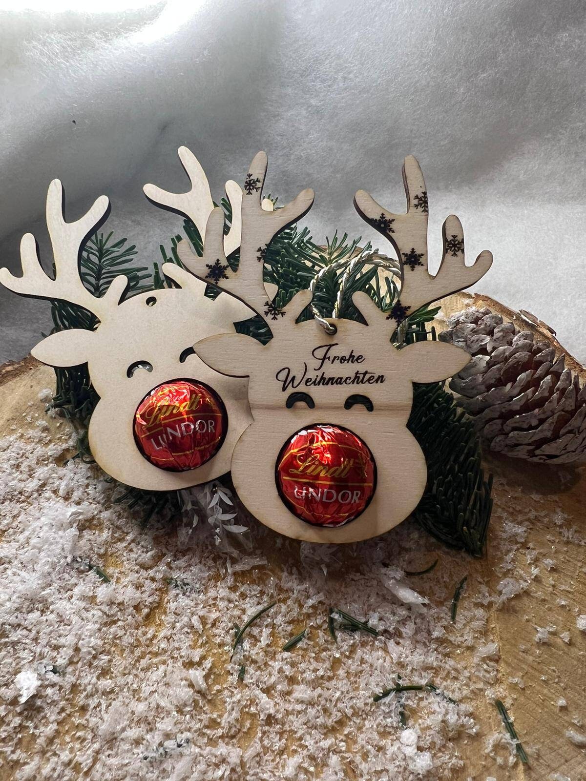 Rentier Schoko Weihnachtskugel, Mitbringsel, Personalisierter Christbaumschmuck aus Holz, Geschenkidee, Weihnachtsgeschenk, Weihnachten