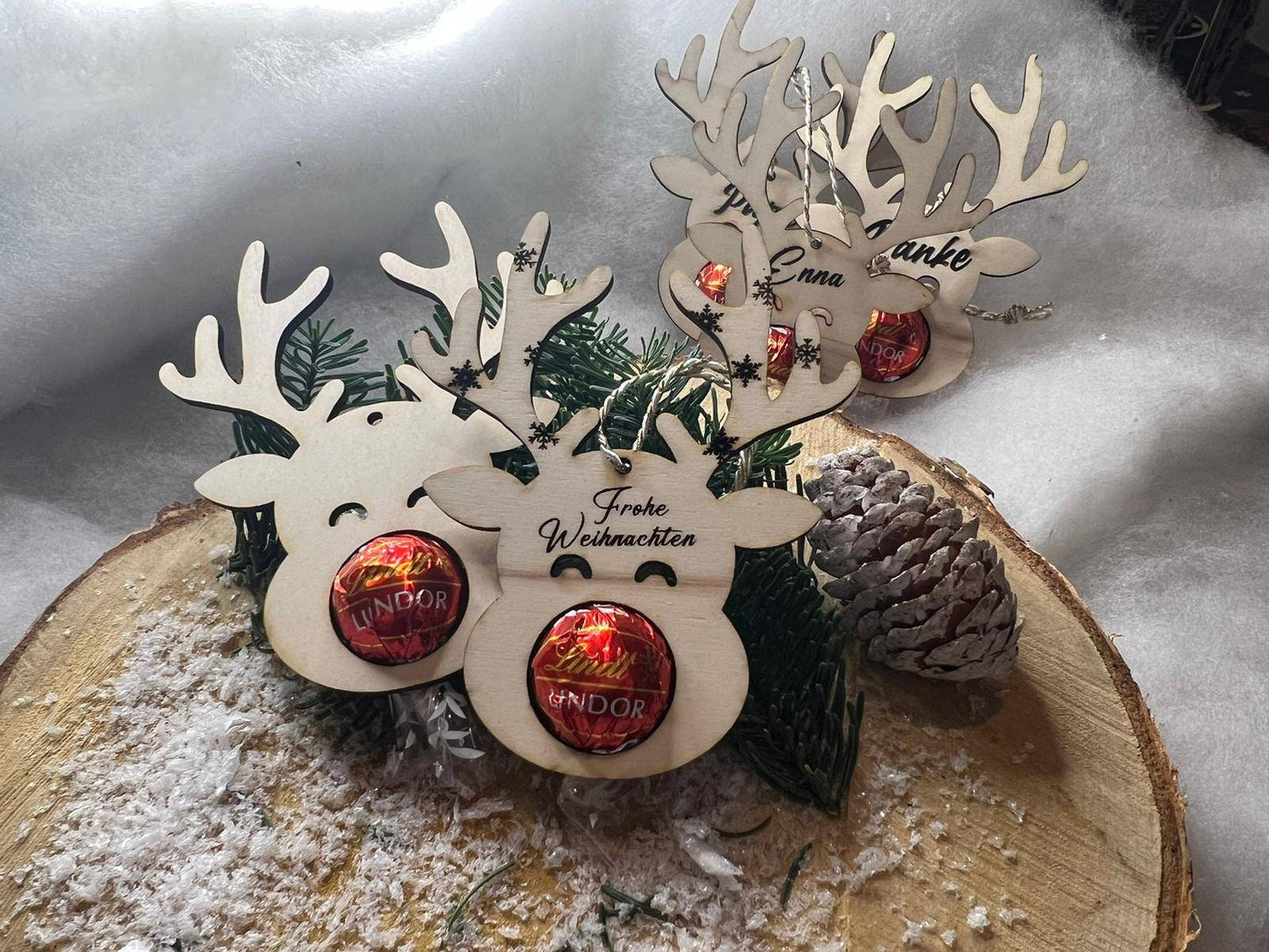Rentier Schoko Weihnachtskugel, Mitbringsel, Personalisierter Christbaumschmuck aus Holz, Geschenkidee, Weihnachtsgeschenk, Weihnachten
