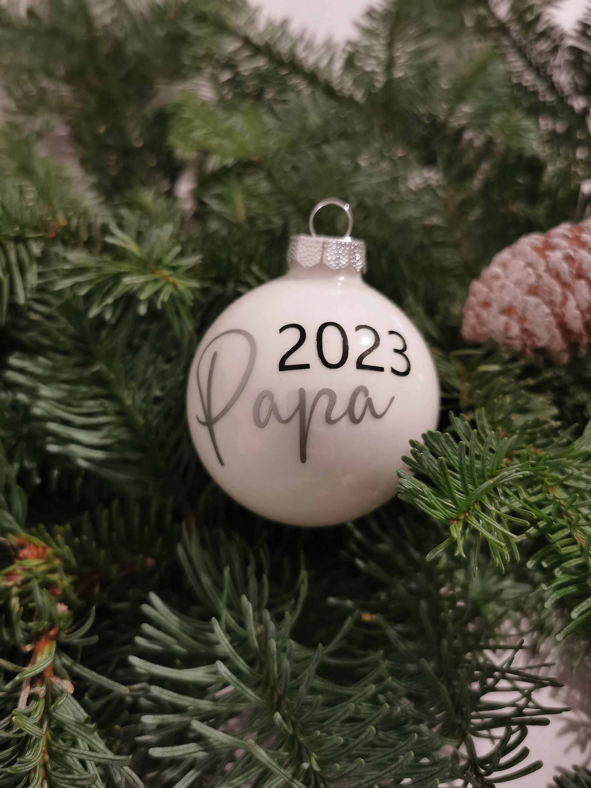 Weihnachtskugel Mama 2023, Papa 2023 6cm Personalisiert, Christbaumkugel, Weihnachten, Chrismas, Geschenk,