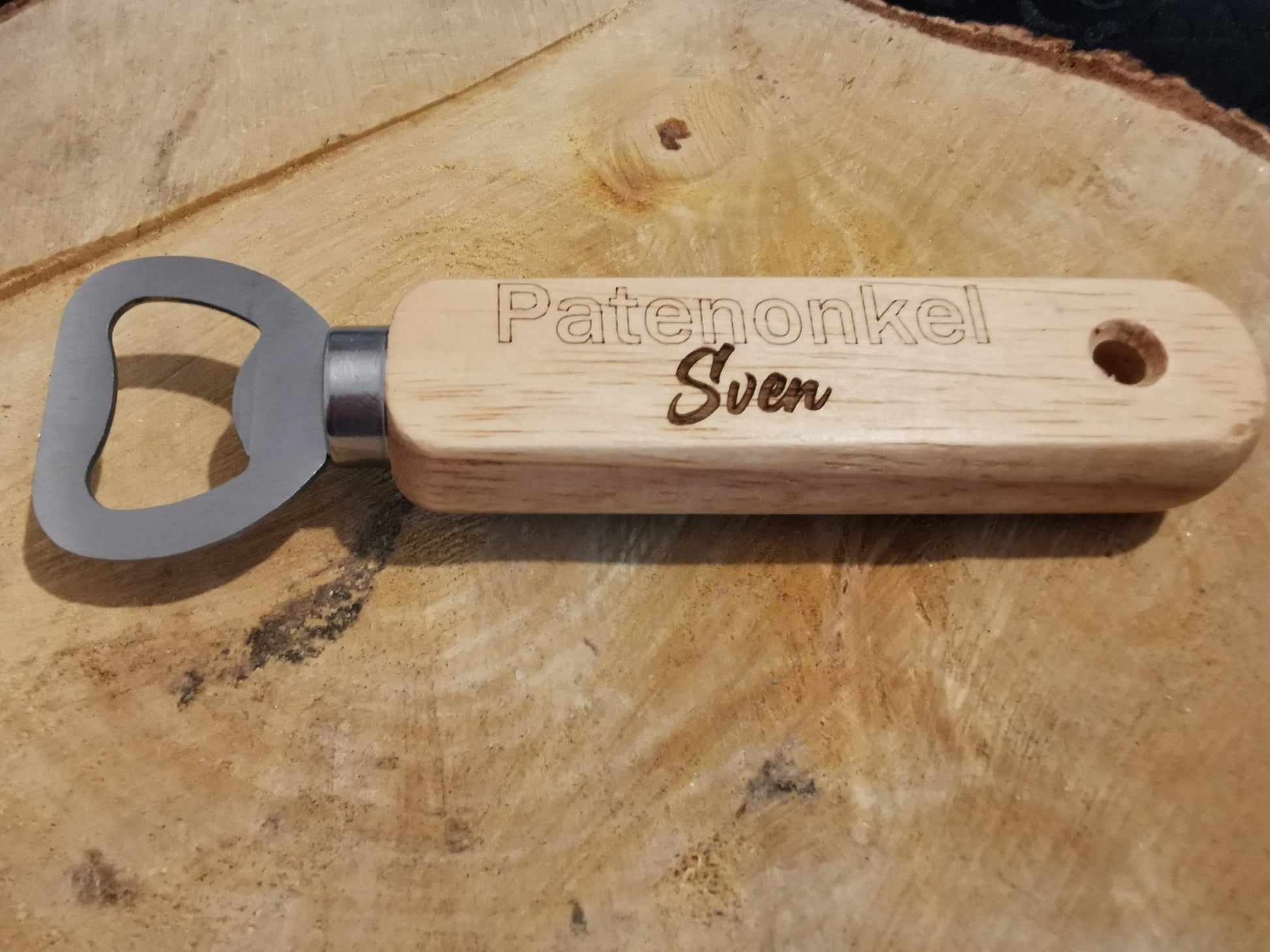 Flaschenöffner, Holz - personalisiert mit Wunschtext oder Name