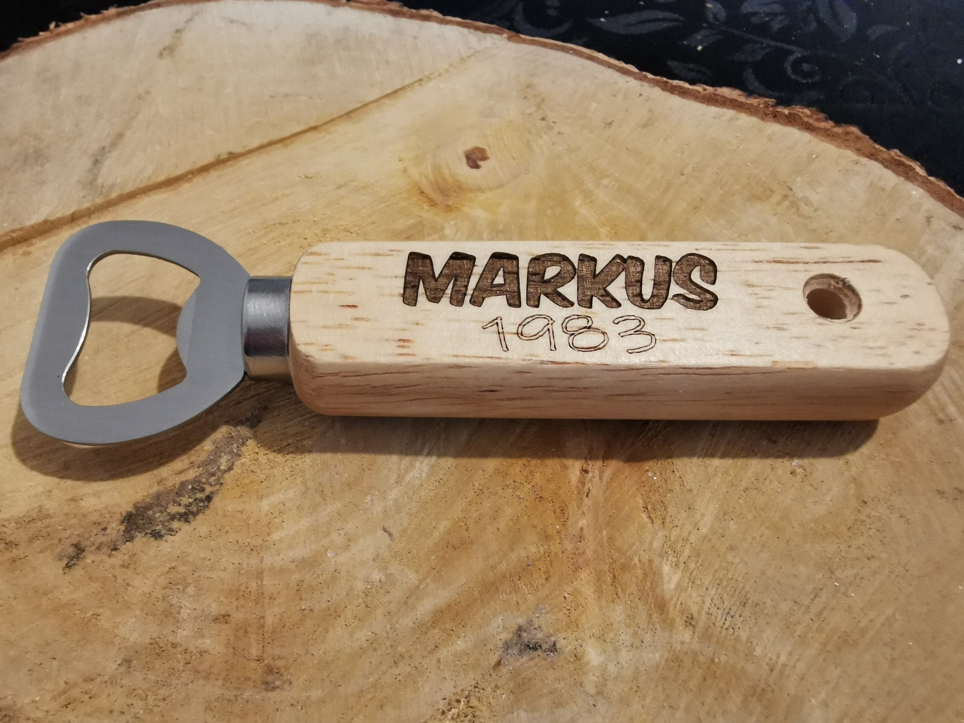 Flaschenöffner, Holz - personalisiert mit Wunschtext oder Name