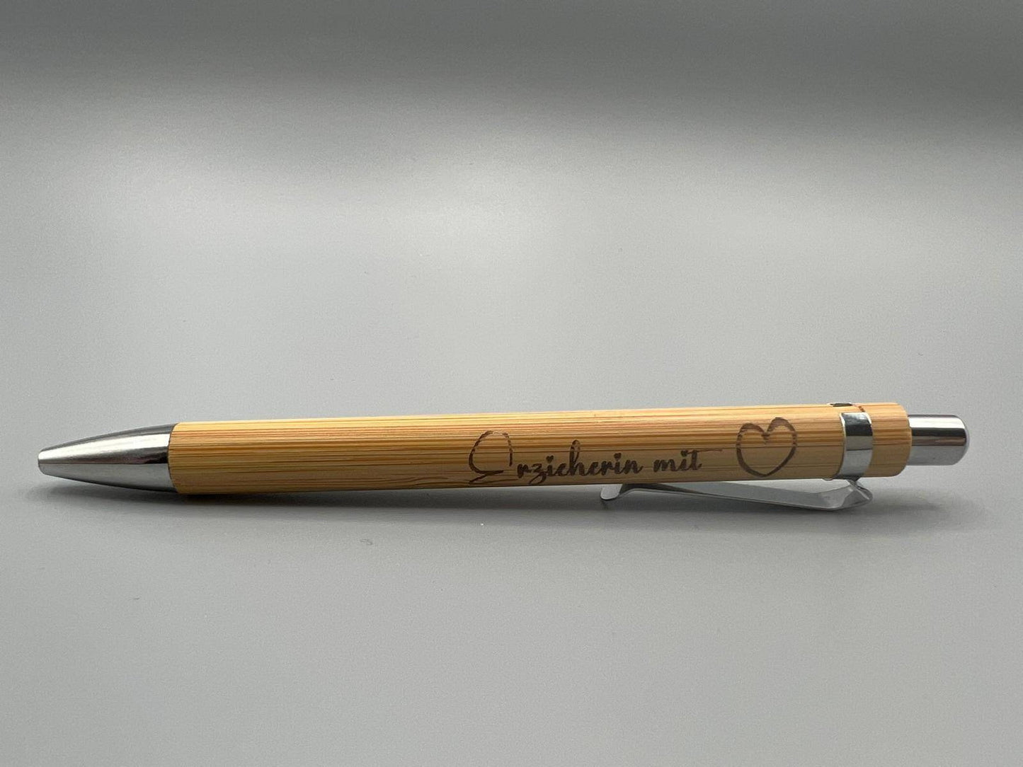 Kugelschreiber aus Bambusholz Personalisiert, Personalisierbar mit Namen oder Wunschbeschriftung