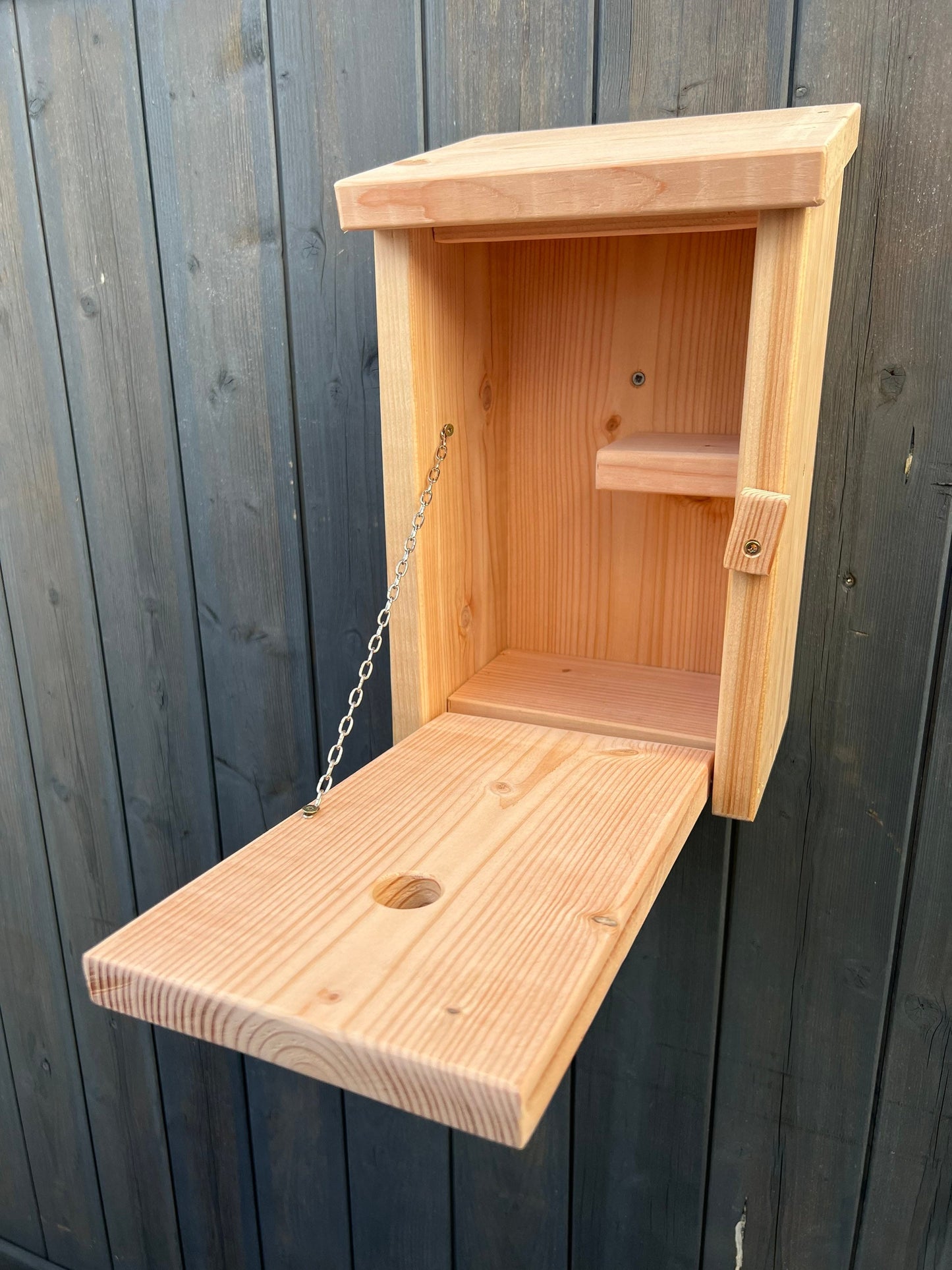 Minibar Vogelhaus aus Lärche, Zwitscherkasten, Nistkasten, Geschenk für ihn, Vatertag, lustiges Geburtstagsgeschenk, Geschenkidee Grillparty