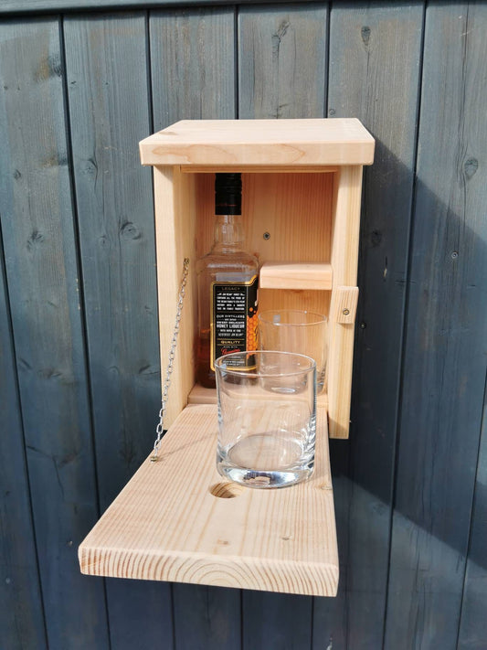 Minibar Vogelhaus aus Lärche, Zwitscherkasten, Nistkasten, Geschenk für ihn, Vatertag, lustiges Geburtstagsgeschenk, Geschenkidee Grillparty