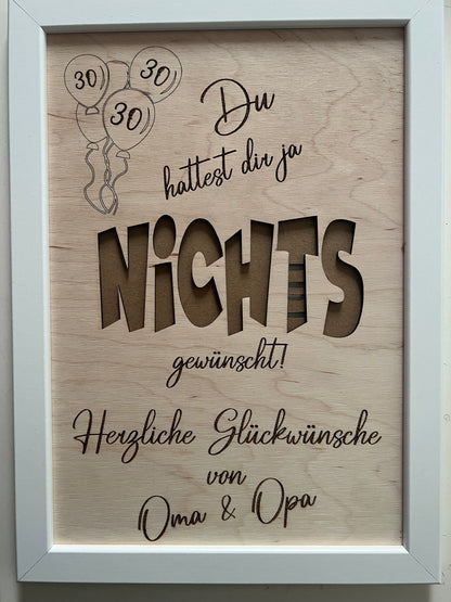 Humorvolles Geschenk im Bilderrahmen: &#39;NICHTS&#39; oder &#39;NIX&#39; als kreatives Geldgeschenk oder Gutscheinhalter. Personalisiert mit Namen oder Datum, erhältlich in 13x18 cm oder 21x30 cm
