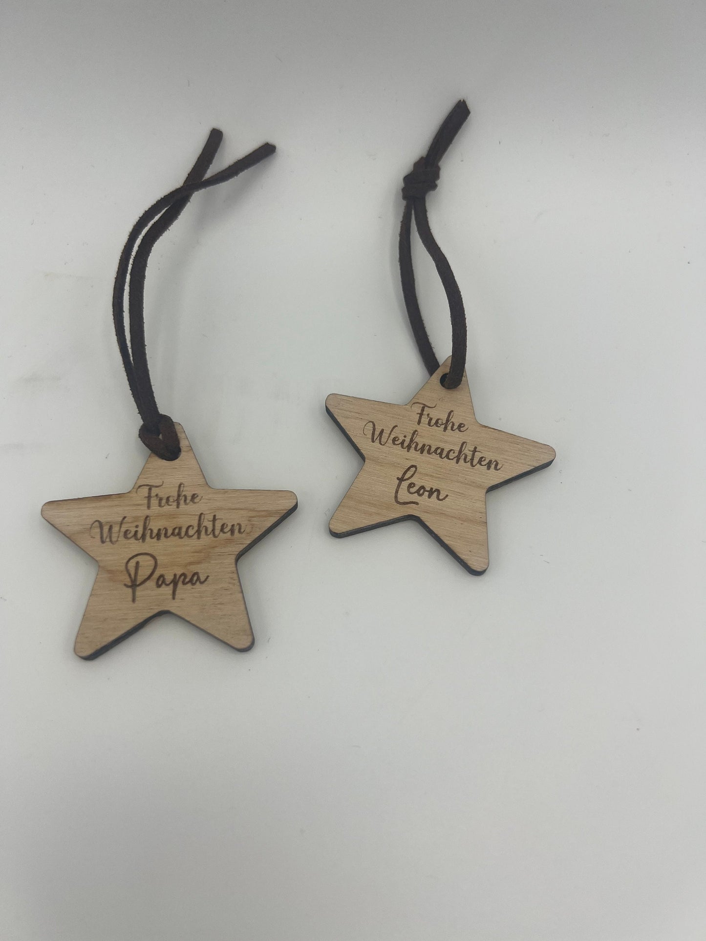 Stern Geschenkanhänger aus Holz, Personalisierbar mit Namen, Weihnachtsgeschenk, Tannenbaum, Schmuck