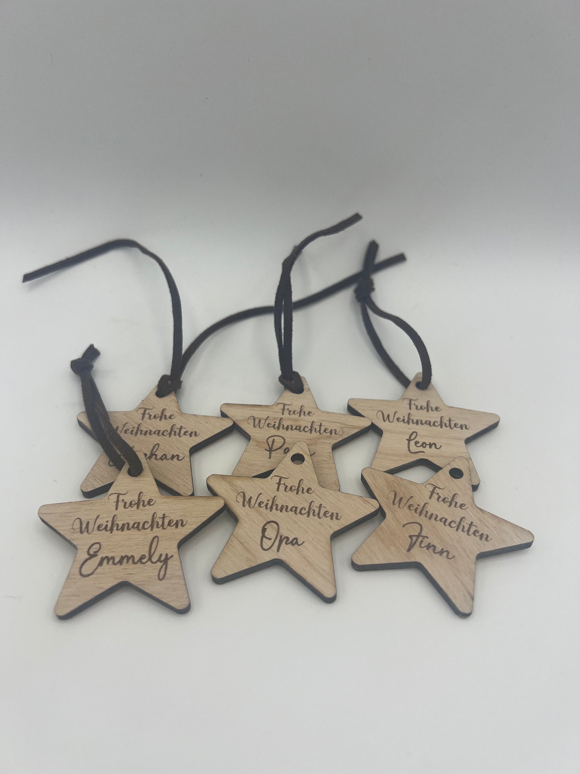 Stern Geschenkanhänger aus Holz, Personalisierbar mit Namen, Weihnachtsgeschenk, Tannenbaum, Schmuck