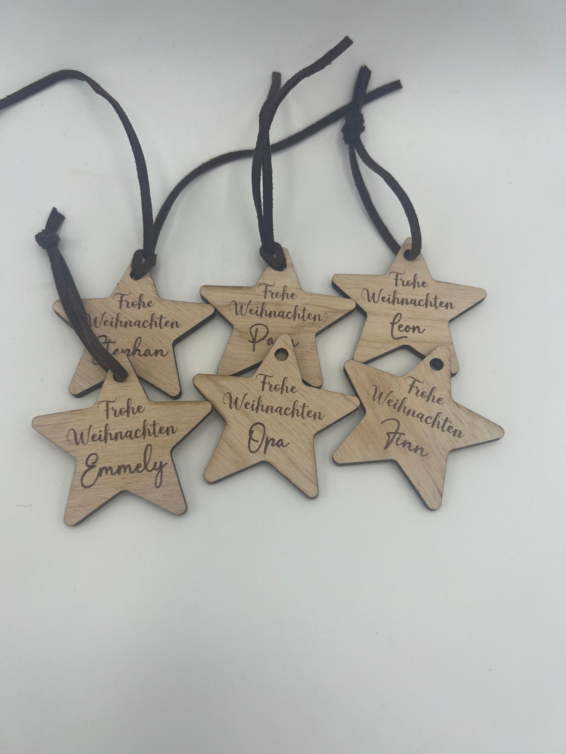 Stern Geschenkanhänger aus Holz, Personalisierbar mit Namen, Weihnachtsgeschenk, Tannenbaum, Schmuck