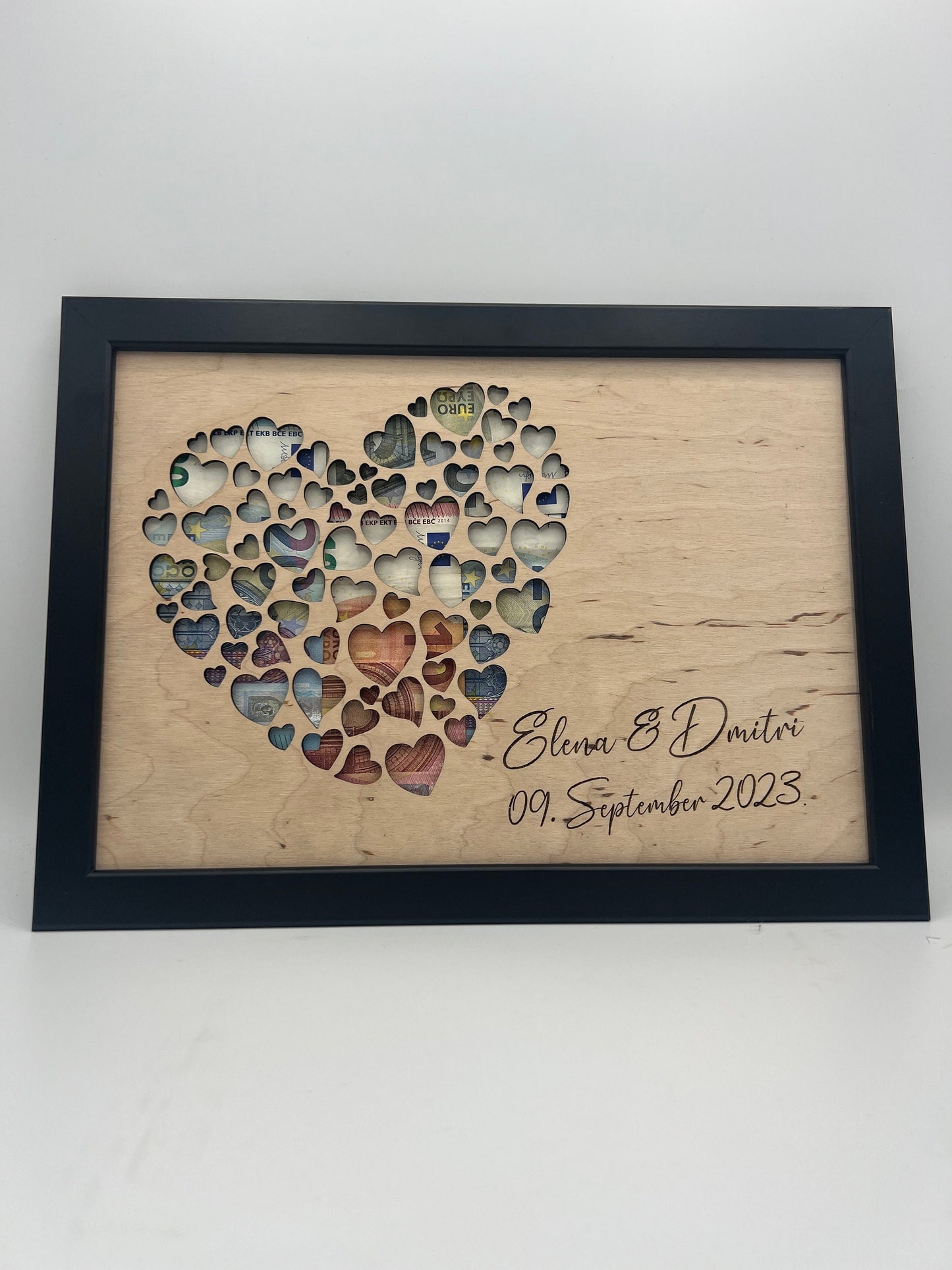 Geldgeschenk im Bilderrahmen zur Hochzeit &quot;Herz-Motiv&quot;, Größe wahlweiße 13x18cm, 21x30cm. Bilderrahmen Schwarz oder Weiß. Geld verschenken von Herzen