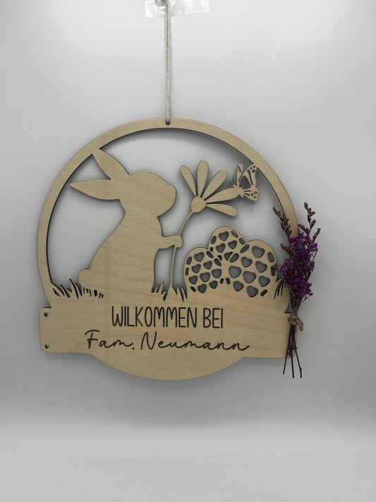 Tür Kranz / Deko Türschild /Oster Dekoration / Familien Tür Kranz / Holzring zum anhängen/ Fenster Dekoration / Hase / Ostern / Frühling