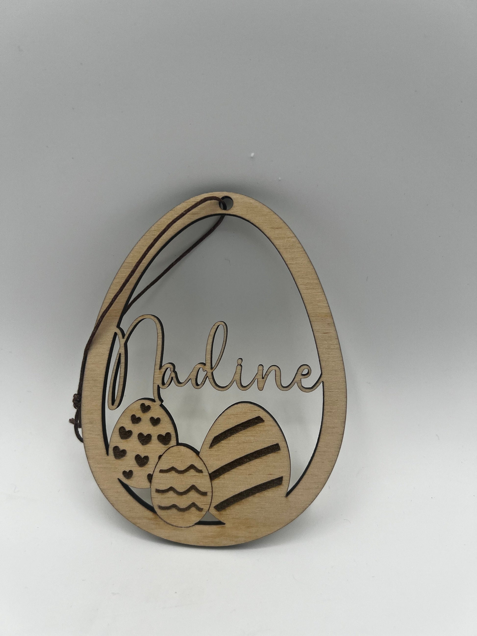 Osterdeko personalisiert aus Holz, Ostergeschenk, Anhänger Ostereier mit Name zu Ostern, Osteranhänger, Holzanhänger, Osternest, Osterkorb