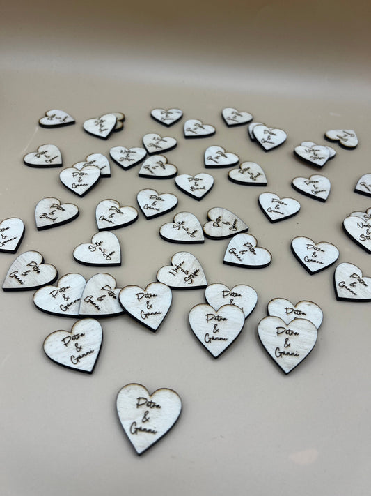 Streudeko zur Hochzeit /Dekoration Tisch / Herzen mit Namen/ Platzkarten/Holz Herz Personalisiert Hochzeit Tischdeko Geburtstag/ 50stk