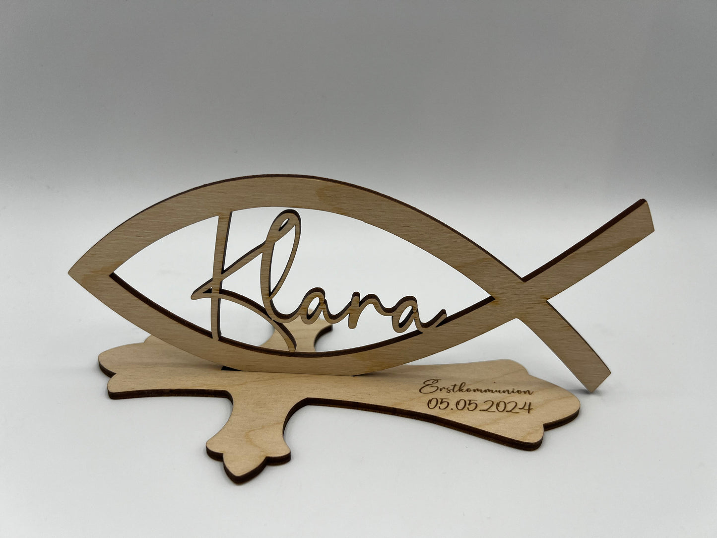 Tischdekoration zur Konfirmation aus Holz, Taufdeko , Fisch mit Wunschname inkl. Gravur aus Holz, Kommunion, Taufe, Jugendweihe,