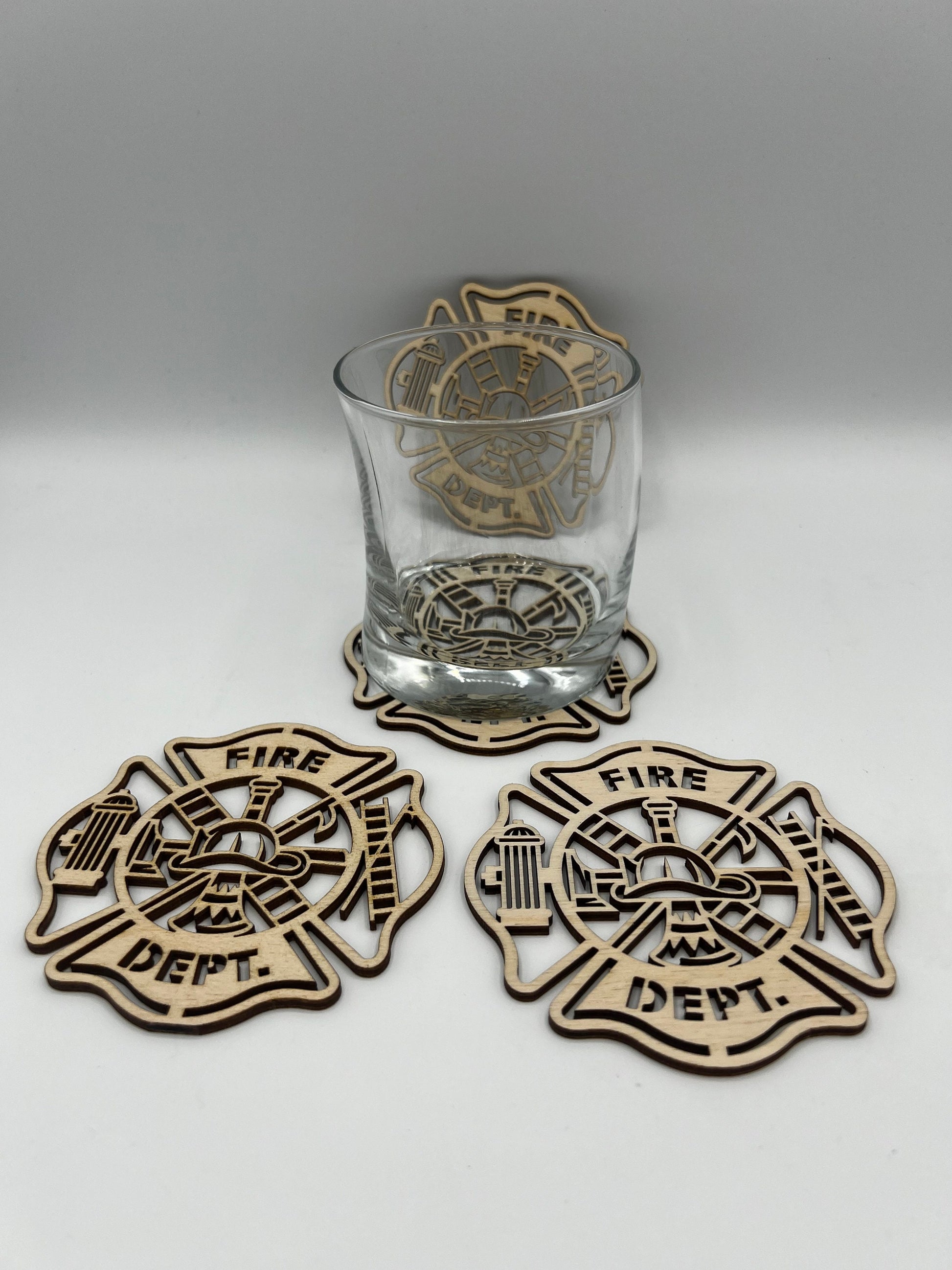 Glasuntersetzer Feuerwehr , Glasuntersetzer Holz , 4 stück Untersetzer, Geburtstaggeschenk , Geburtstag , Feier , Hochzeit