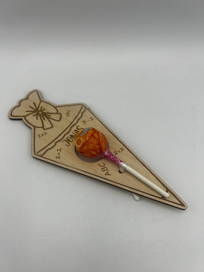 Geschenk zur Einschulung ,Schultüte aus Holz , Geschenkidee Zuckertüte Lolli, Schulkind Gastgeschenk, Schulanfang, Personalisiertes Geschenk