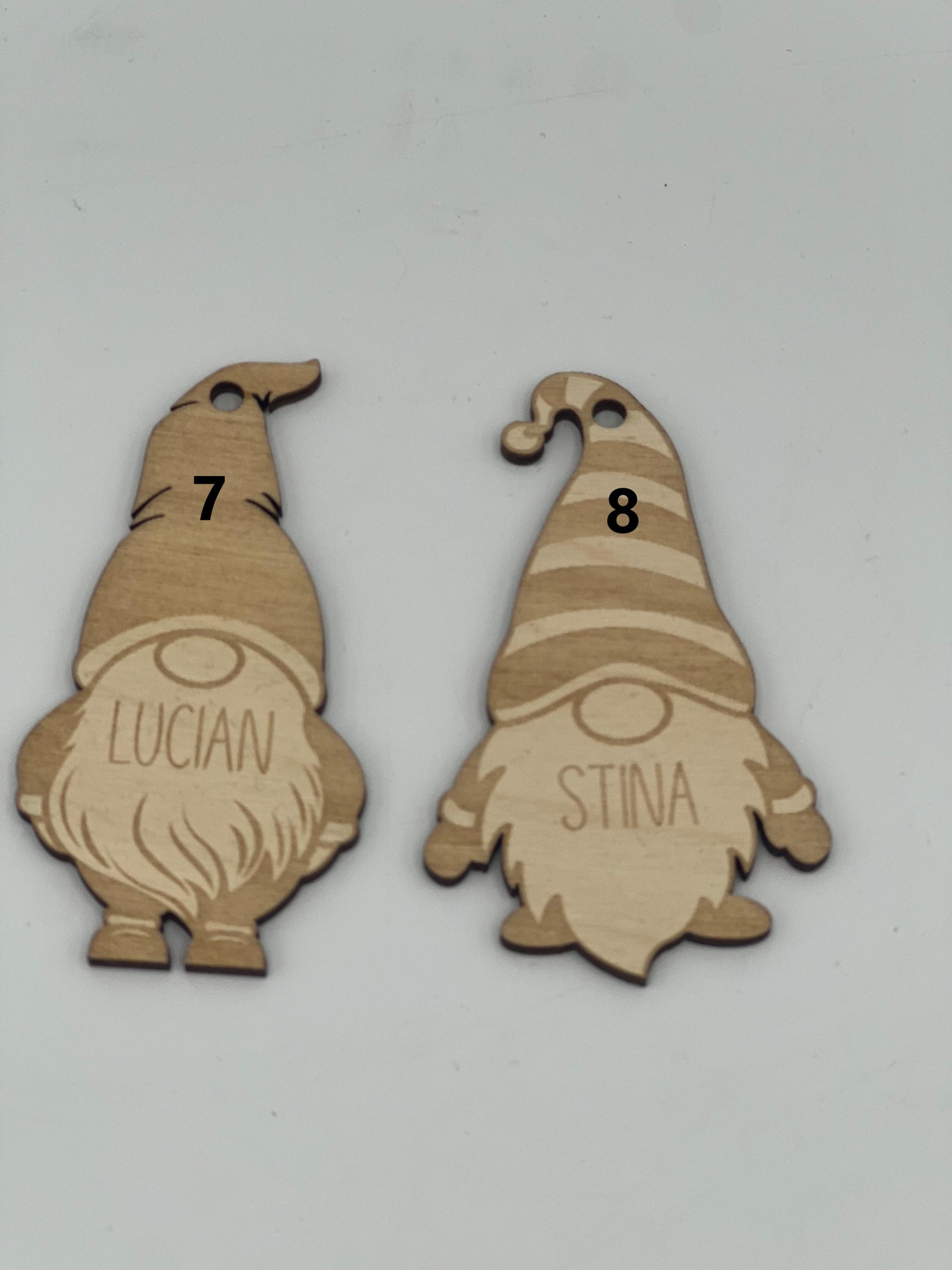 Weihnachtswichtel zum anhängen aus Holz / Personalisierte Wichtel / Geschenkanhänger / Weihnachtsbaum / Weihnachtsgeschenk / Weihnachtsdeko