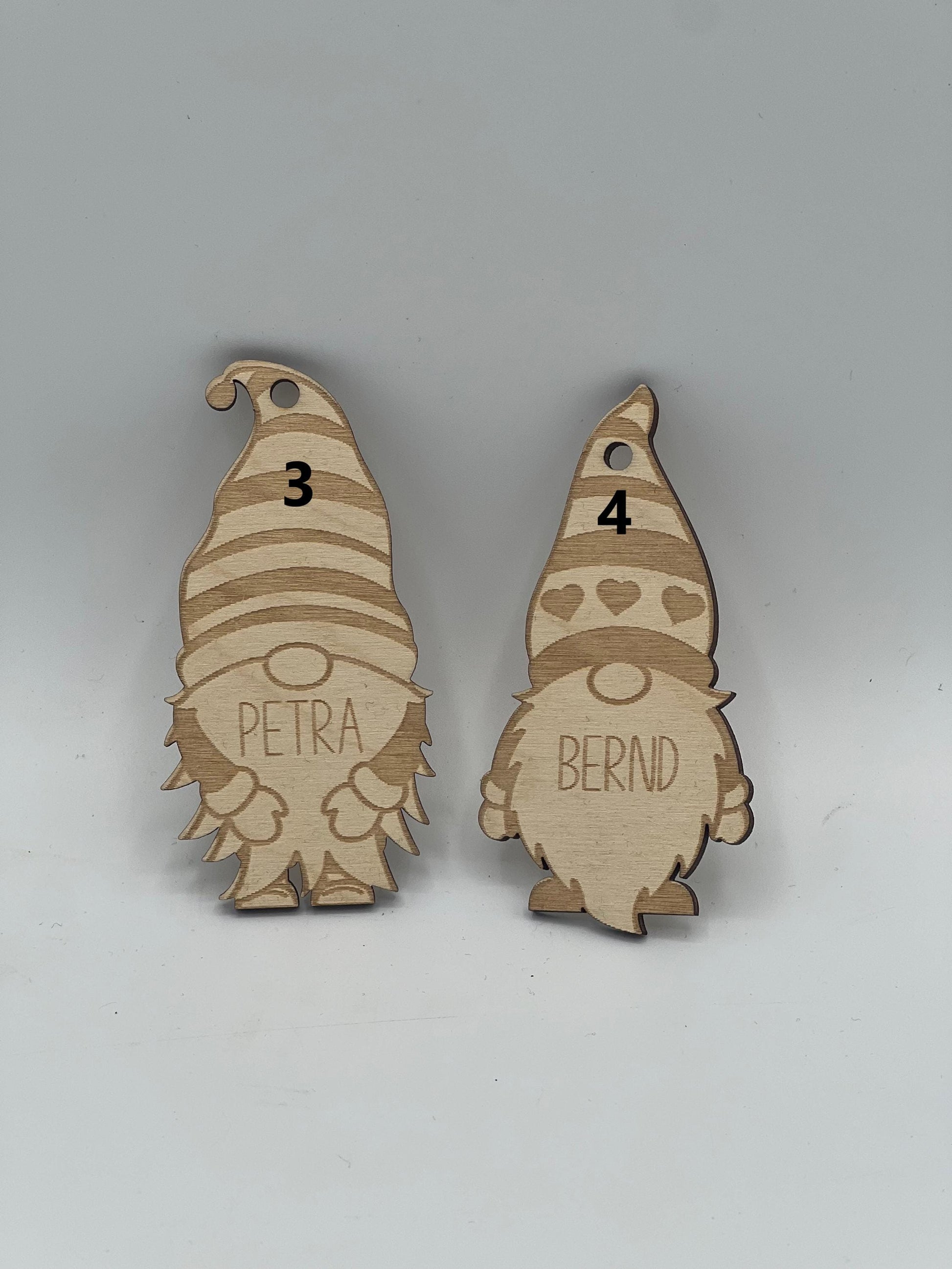 Weihnachtswichtel zum anhängen aus Holz / Personalisierte Wichtel / Geschenkanhänger / Weihnachtsbaum / Weihnachtsgeschenk / Weihnachtsdeko