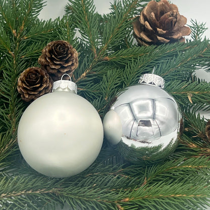 Weihnachtskugel mit Namen, Personalisiert, Christbaumkugel, Weihnachten, Christmas, Geschenk, Geschenke, Geschenkidee von Herzen
