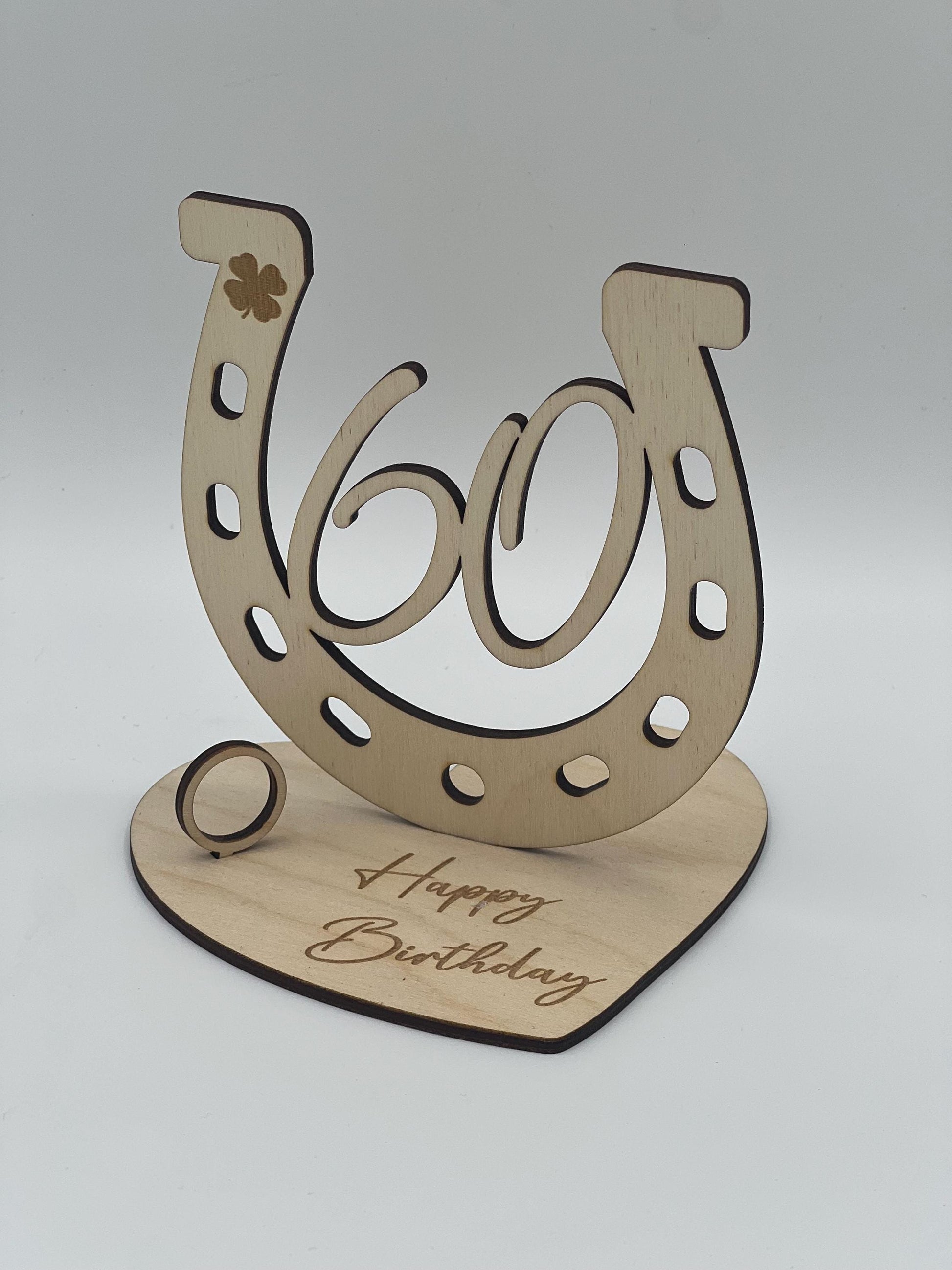 Hufeisen aus Holz zum 60. Geburtstag