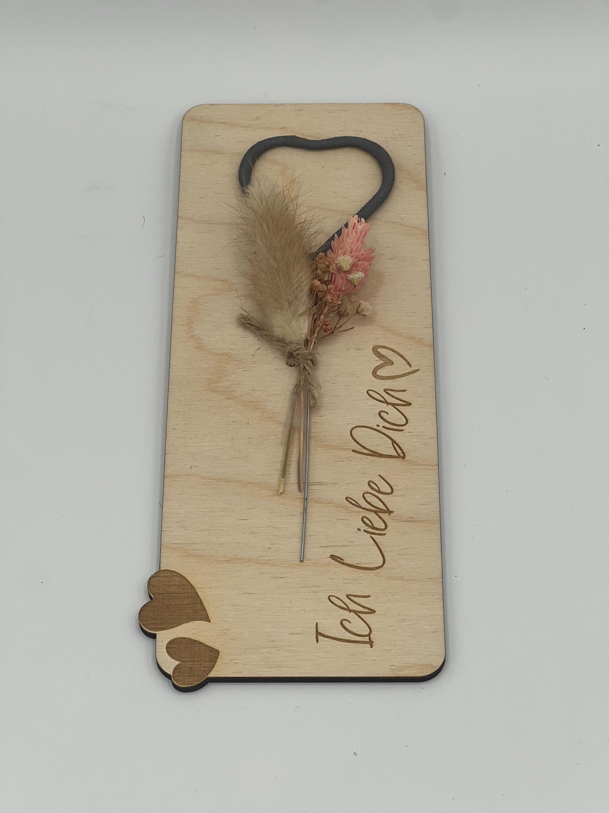 Wunderkerzenhalter aus Holz mit Trockenblumen, Personalisierbar zum Geburtstag, Valentinstag oder besondere Momente. kleines Mitbringsel