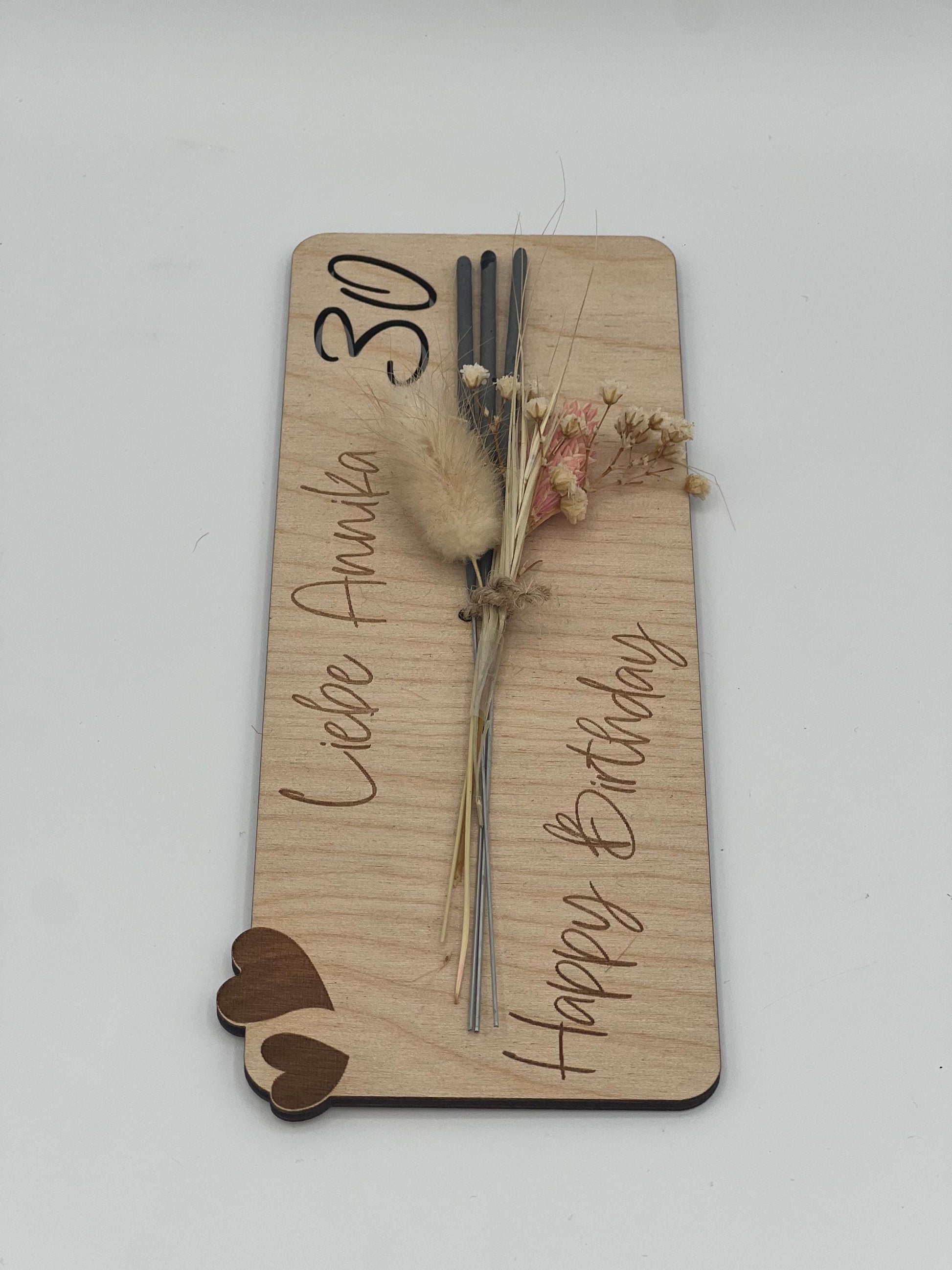 Wunderkerzenhalter aus Holz mit Trockenblumen, Personalisierbar zum Geburtstag, Valentinstag oder besondere Momente. kleines Mitbringsel