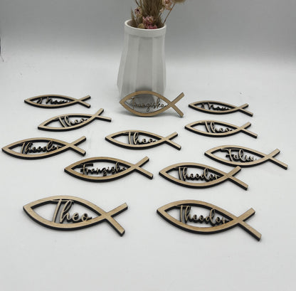Streudeko zur Konfirmation, Fische aus Holz mit Namen