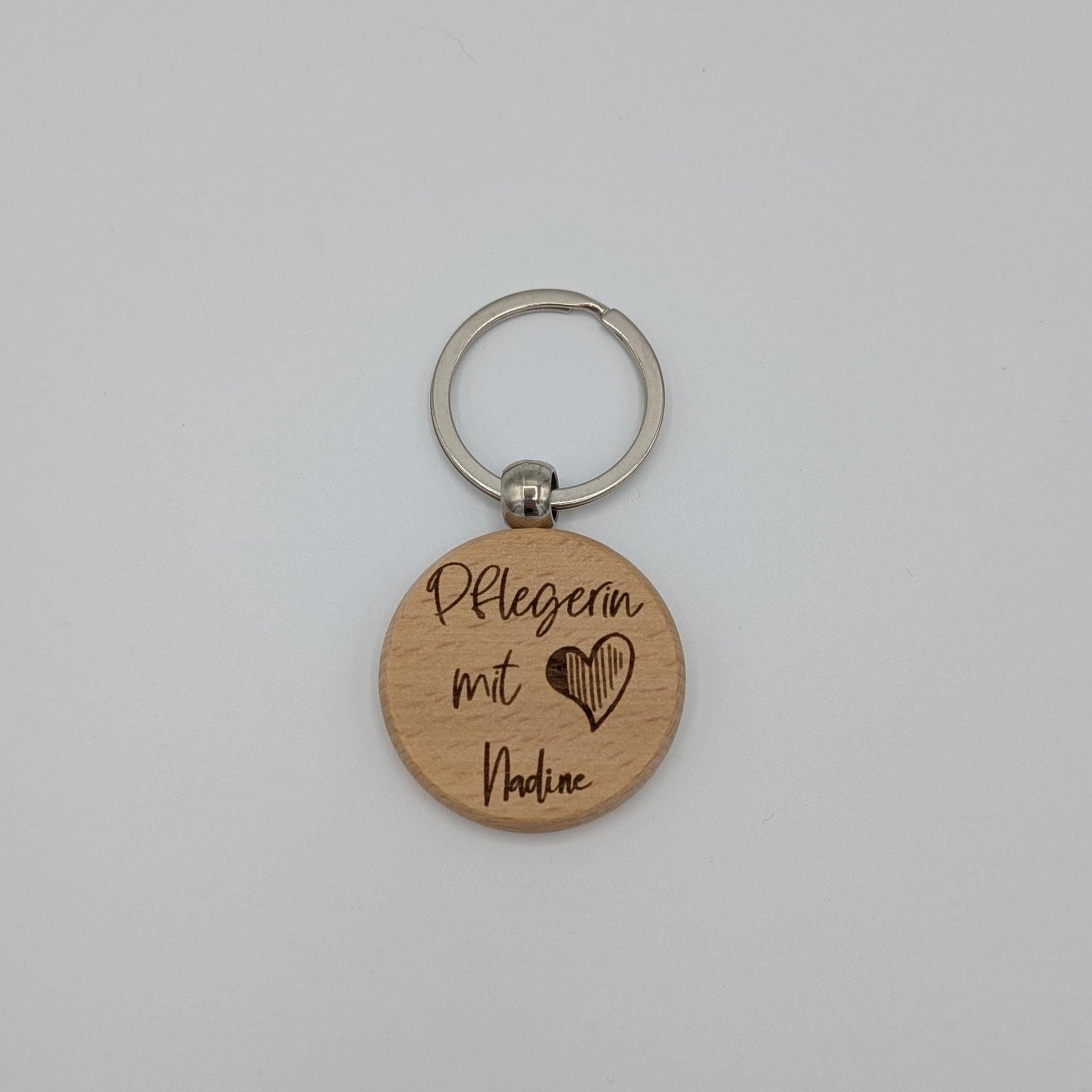 Personalisierter Schlüsselanhänger aus Buchenholz, mit Wunschgravur