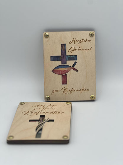 Geldgeschenk aus Holz, Geschenkkarte zur Konfirmation, zum zwischenlegen von Geld wodurch das ausgeschnittene Kreuz bunt erscheint.