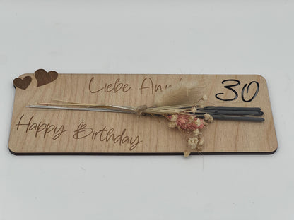 Wunderkerzenhalter aus Holz mit Trockenblumen, Personalisierbar zum Geburtstag, Valentinstag oder besondere Momente. kleines Mitbringsel