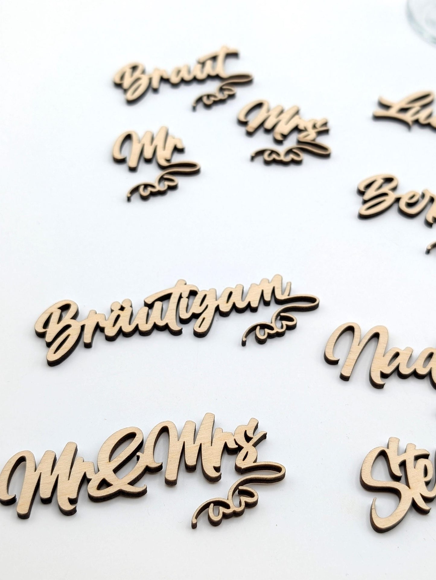 Platzkarte Hochzeit, Geburtstag, Konfirmation, Name aus Holz Personalisiert für Hochzeitsgäste