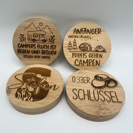 Flaschenöffner aus Holz, auf Wunsch personalisiert. 60mm Durchmesser mit Lasergravur