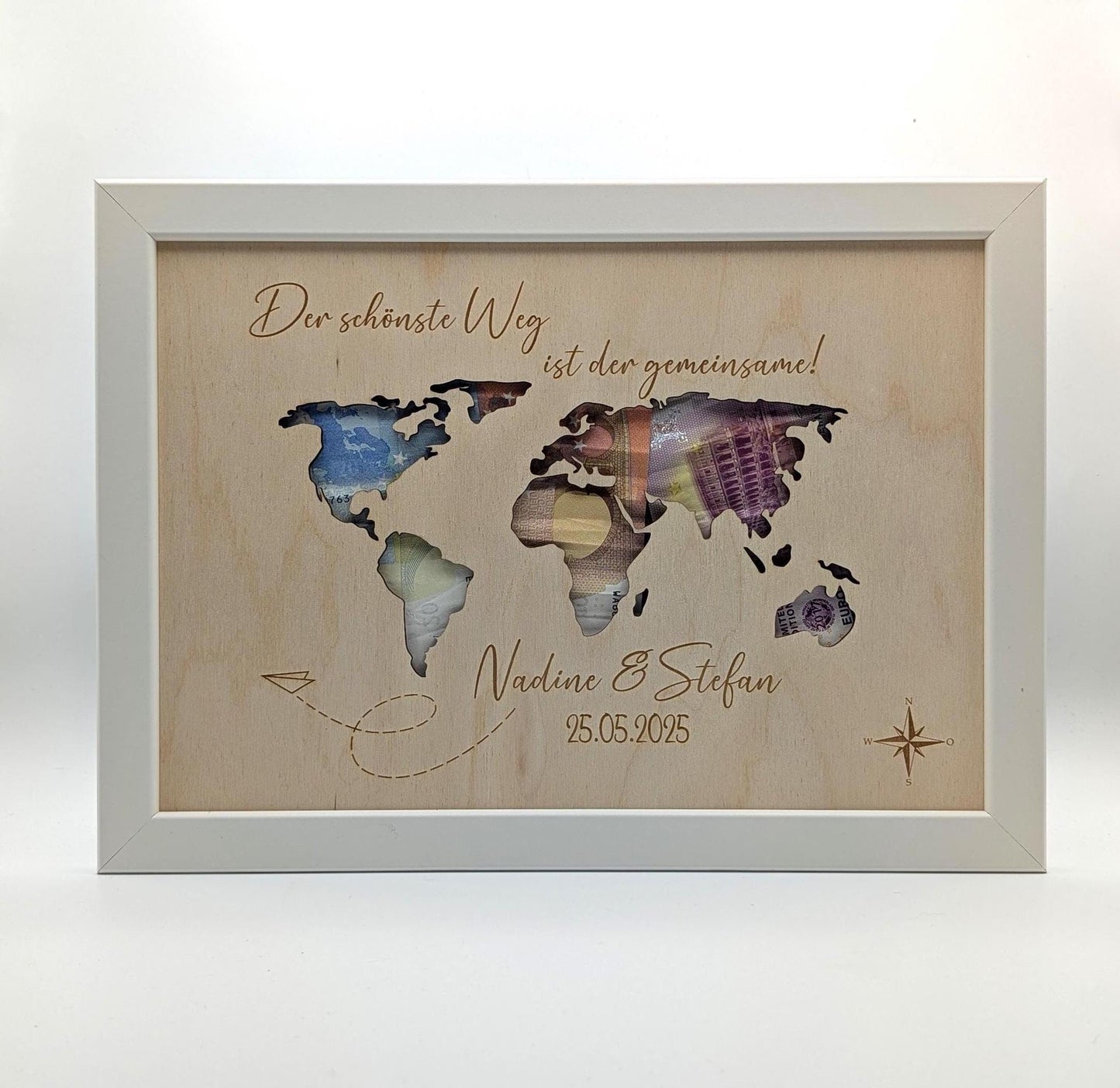 Geldgeschenk Weltkarte im Bilderrahmen, personalisierte Geschenkidee für das Brautpaar, Hochzeitsgeschenk aus Holz personalisiert