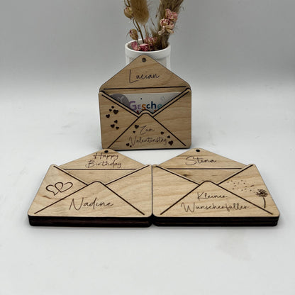 Kleiner Briefumschlag aus Holz, zum verschenken von Geld oder Gutscheinen, als Alternative zum Klassischen Umschlag, auf Wunsch auch Personalisiert mit Namen