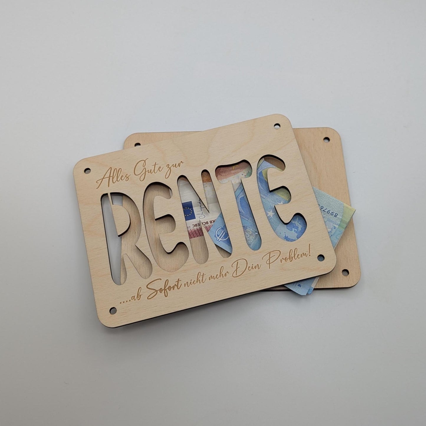 Personalisiertes Geschenk zur Rente – Hochwertige Holzkarte mit Gravur, ideal als Geldgeschenk oder Gutscheinhalter. Individuell mit Name, Datum oder Widmung gestaltbar. Perfektes Abschiedsgeschenk für den Ruhestand.