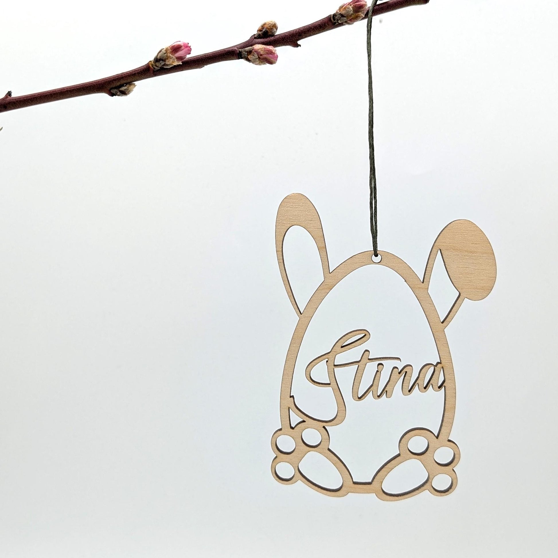 Ostereier aus Birkenholz, als Geschenkanhänger, Platzkarten oder als kleine Geschenkidee zu Ostern. Personalisiert mit Namen
