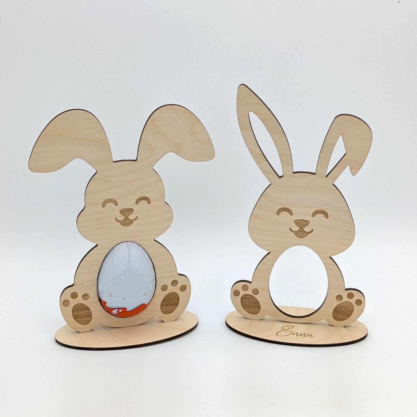 Osterhase aus Holz, in den Bauch passt ein Ü-ei hinein, Personalisiert für Kinder zu Ostern