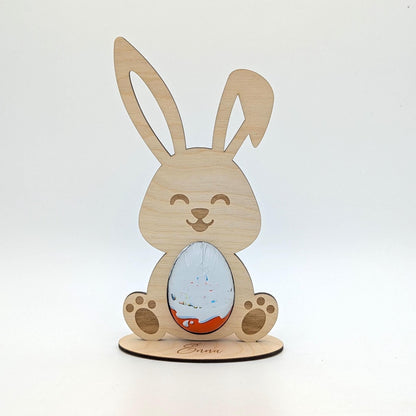 Osterhase aus Holz, in den Bauch passt ein Ü-ei hinein, Personalisiert für Kinder zu Ostern
