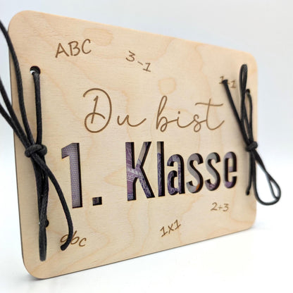 Geldgeschenk zur Einschulung, Geschenkkarte aus Holz zum Verschenken von Geld.
