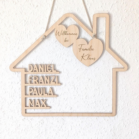 Haus mit Namen personalisiert, Geschenk zum Einzug, Richtfest oder Hochzeit aus Birkenholz, Familiengeschenk als Türschild oder Wand-deko zum anhängen