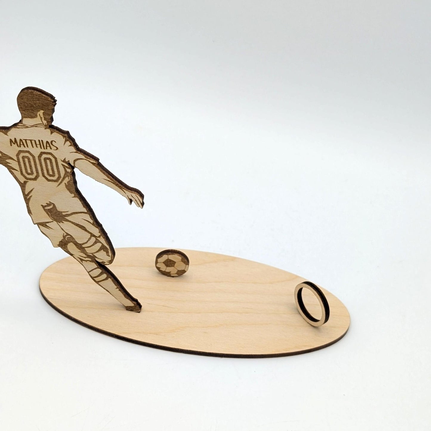 Geldgeschenk Personalisiert für Fußballfans, Geschenkidee aus Birkenholz zum Geburtstag mit Name