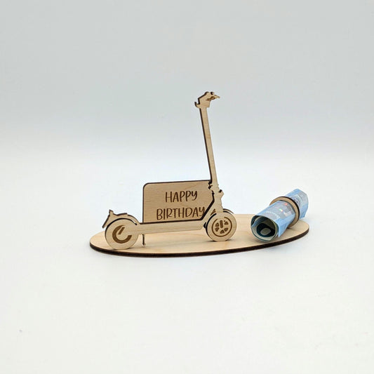Geldgeschenk E-Scooter zum Geburtstag, Geschenkidee Personalisiert aus Holz zum Jubiläum, als Geburtstagsgeschenk, Stilvoll Geld schenken