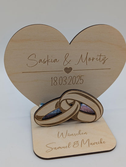 Geldgeschenk aus Holz zur Hochzeit, Personalisiert mit Namen und Datum