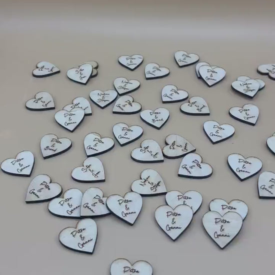 Streudeko zur Hochzeit /Dekoration Tisch / Herzen mit Namen/ Platzkarten/Holz Herz Personalisiert Hochzeit  Tischdeko Geburtstag/ 50stk