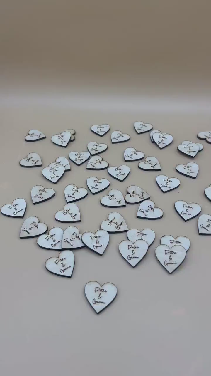 Streudeko zur Hochzeit /Dekoration Tisch / Herzen mit Namen/ Platzkarten/Holz Herz Personalisiert Hochzeit  Tischdeko Geburtstag/ 50stk